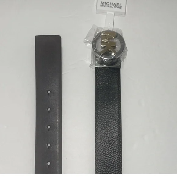 MICHAEL KORS MK Logo Twist Reversible Genuine LEATHER Black & Brown Belt.NWT